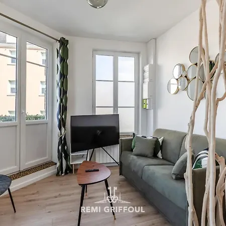 Apartment Le Vannier Private Garage Balcony 2 Guests *
